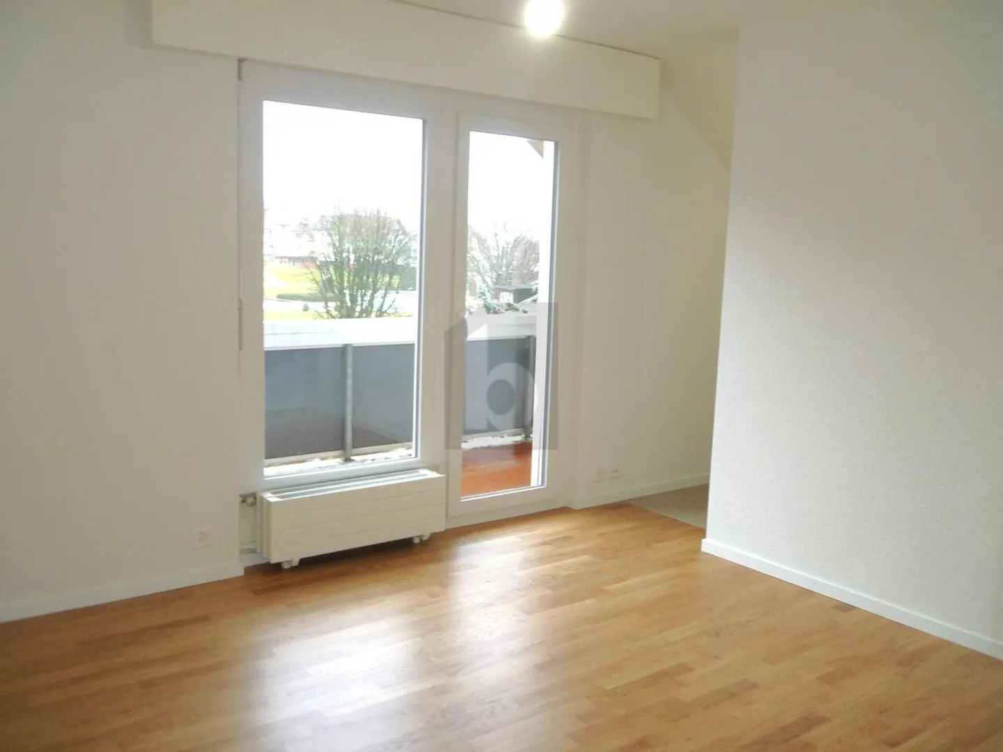 Appartement spacieux avec vue sur le lac - Photo 5 sur 6