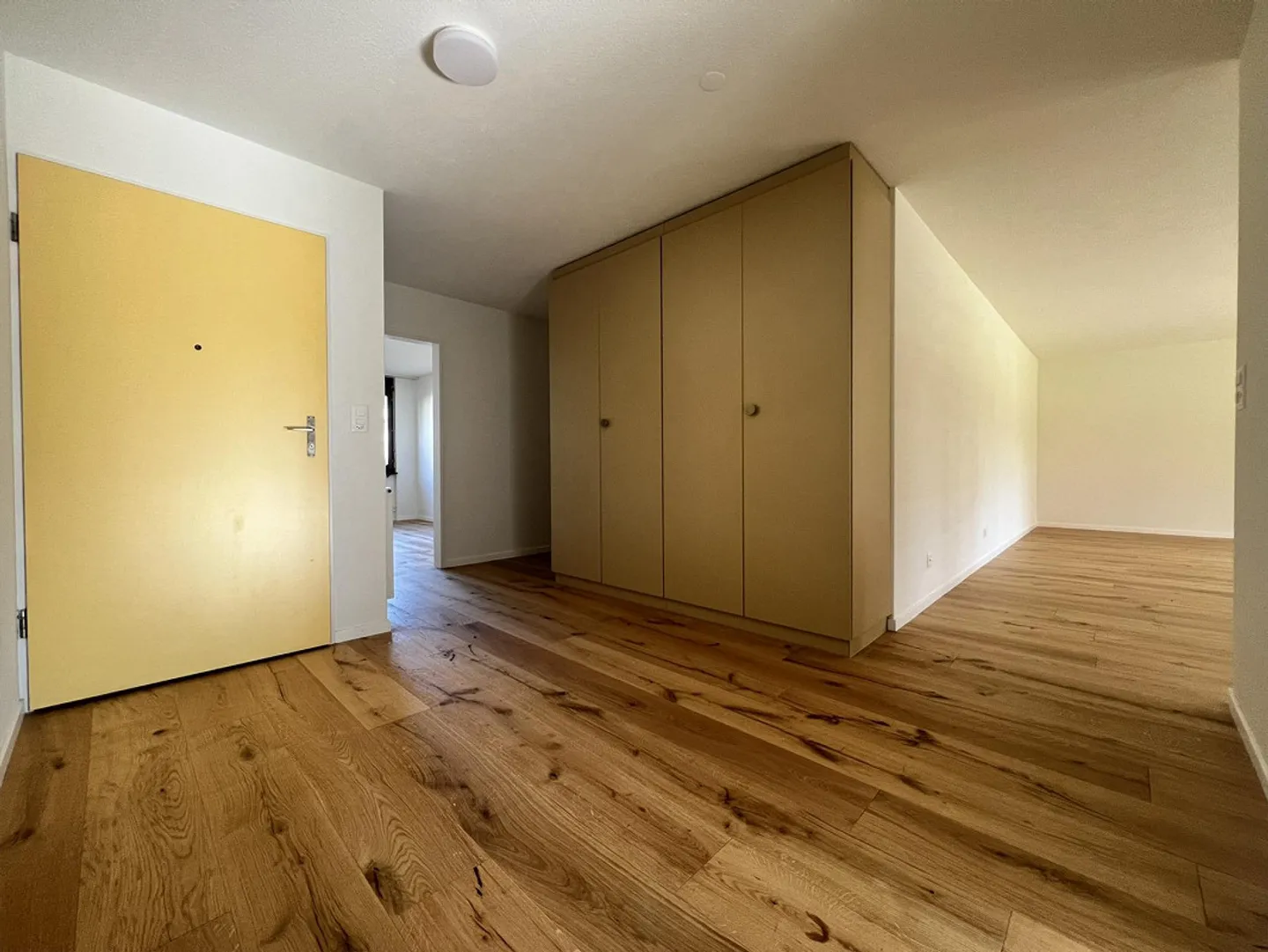 2 ATTRACTIVE MFH WITH 12 APARTMENTS - FIXED MORTGAGE 0.95% - Photo 7 of 26