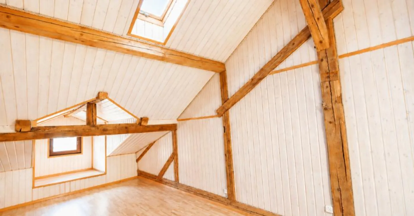 Angrenzendes Dorfhaus mit 5,5 Zimmern und Mezzanin - Foto 10 von 13