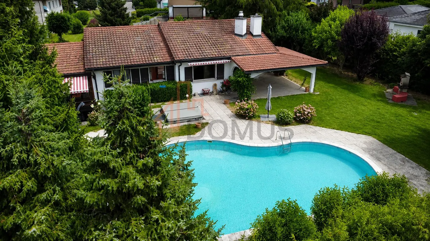 Individual villa with swimming pool on a magnificent wooded plot - Photo 21 of 21