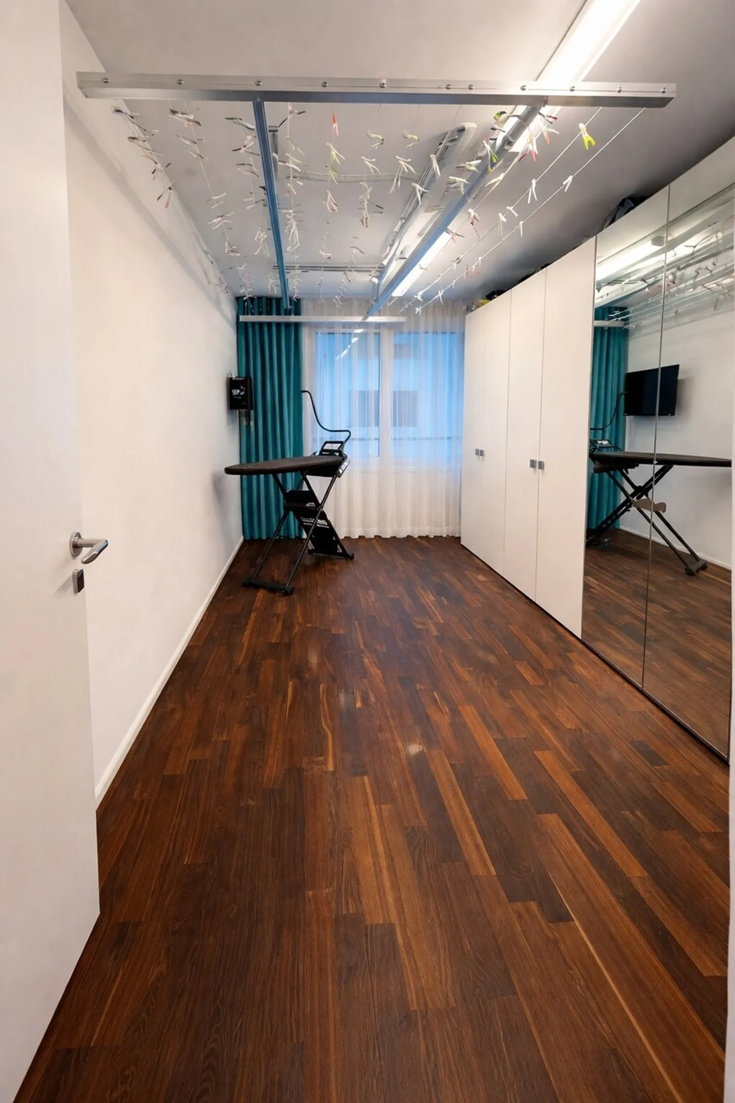 Exklusive 5½-Zimmer-Wohnung mit Balkon, Klimaanlage &amp; Tiefgarage - Foto 12 von 14