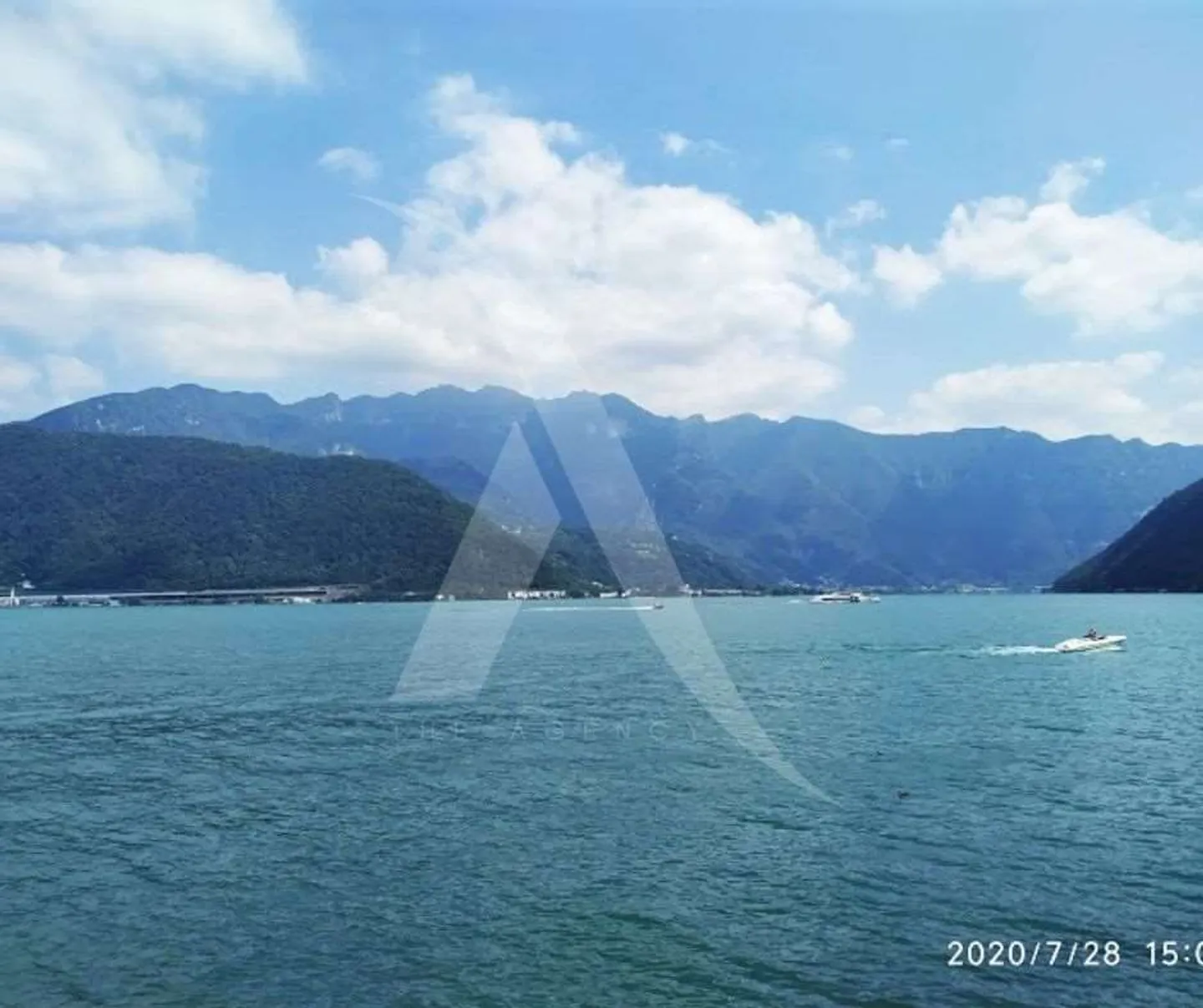 Villa moderna con vista lago - Foto 2 di 29
