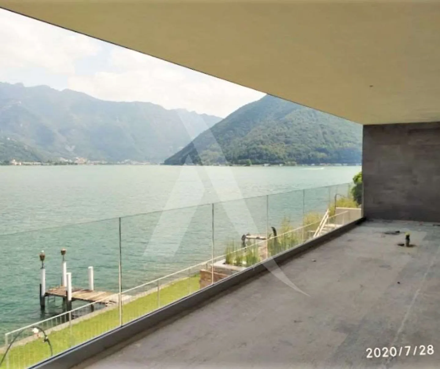 Villa moderna con vista lago - Foto 5 di 29