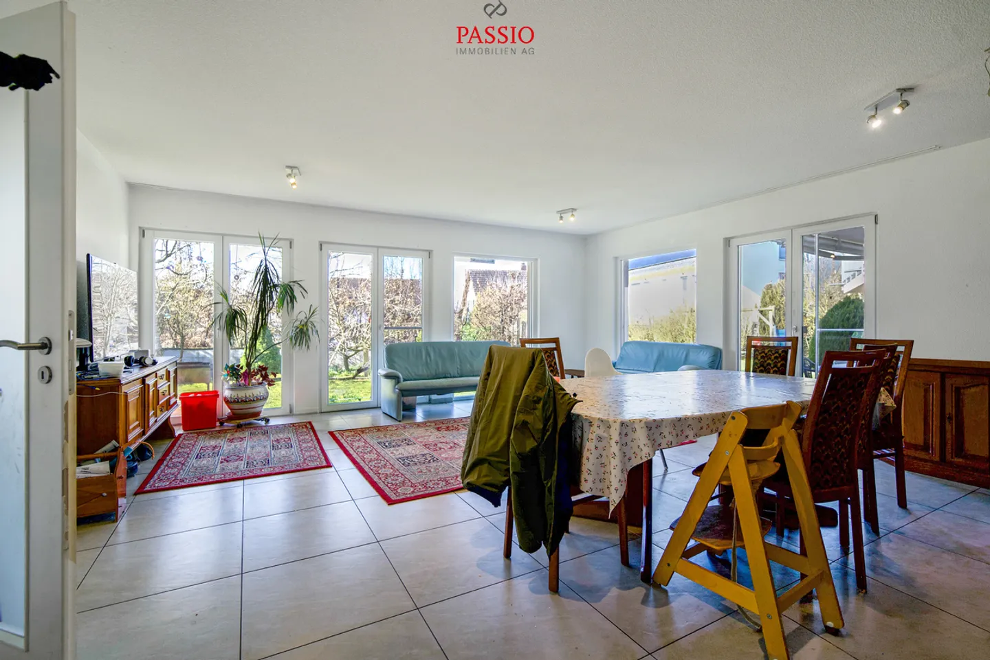Spacious Family Home in Siselen - Photo 5 of 31