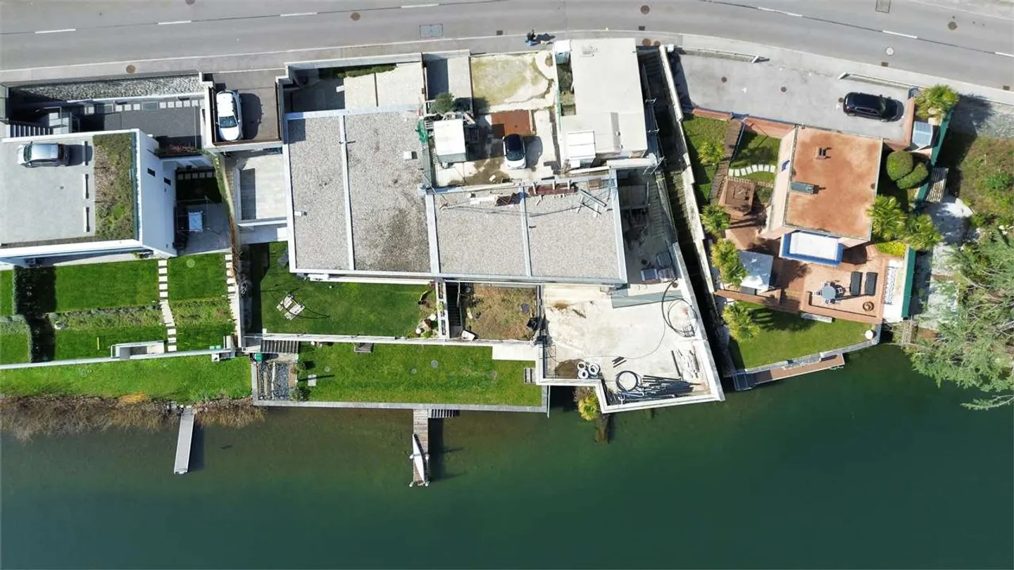 Villa moderna con vista lago - Foto 9 di 29