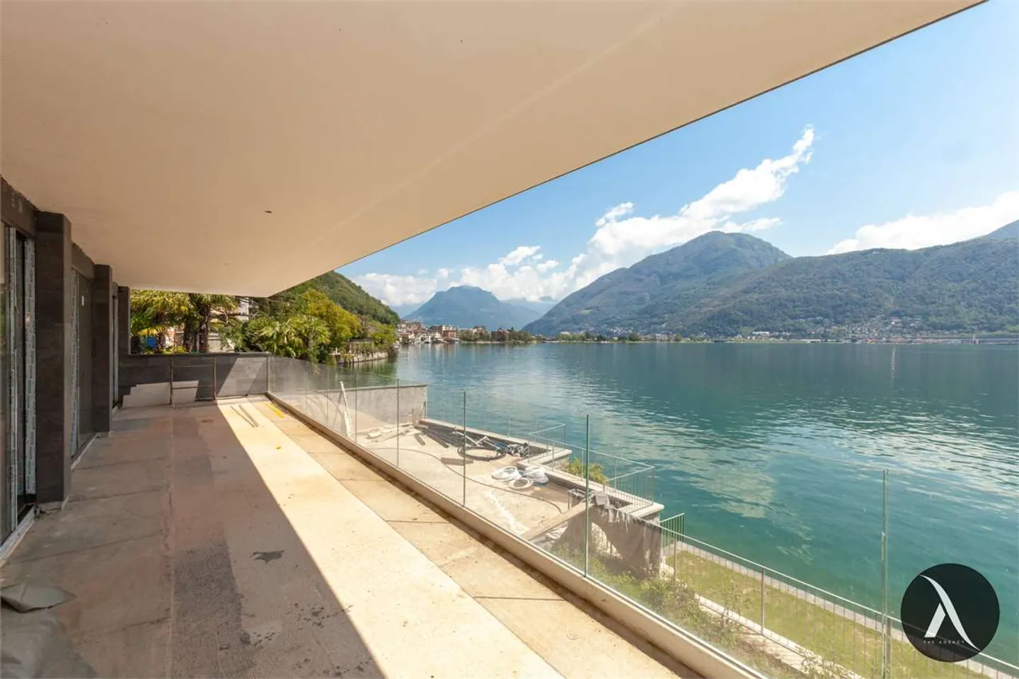 Villa moderna con vista lago - Foto 20 di 29