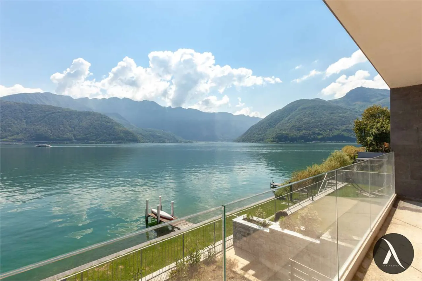 Villa moderna con vista lago - Foto 21 di 29