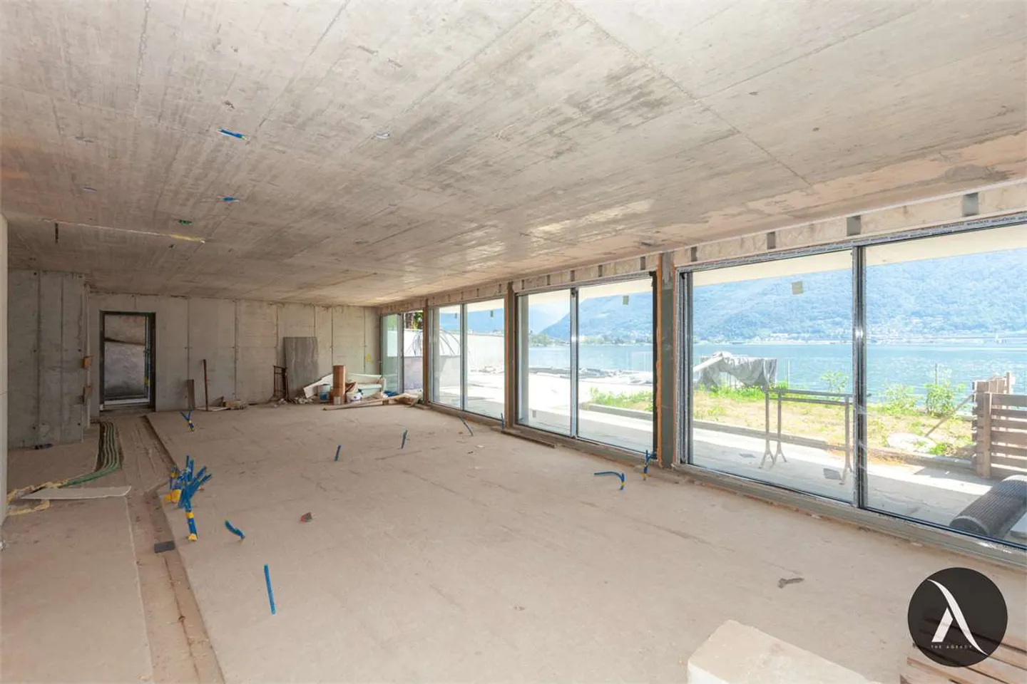 Villa moderna con vista lago - Foto 23 di 29