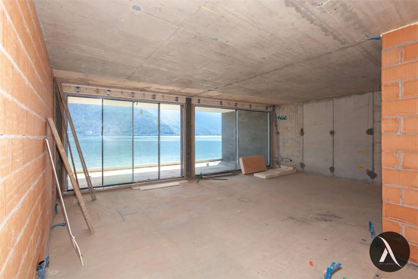 Villa moderna con vista lago - Foto 28 di 29