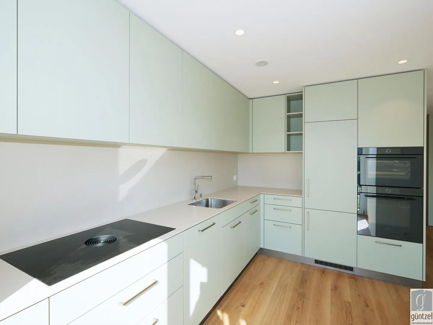 Appartement de jardin spacieux de 4,5 pièces - Photo 3 sur 12