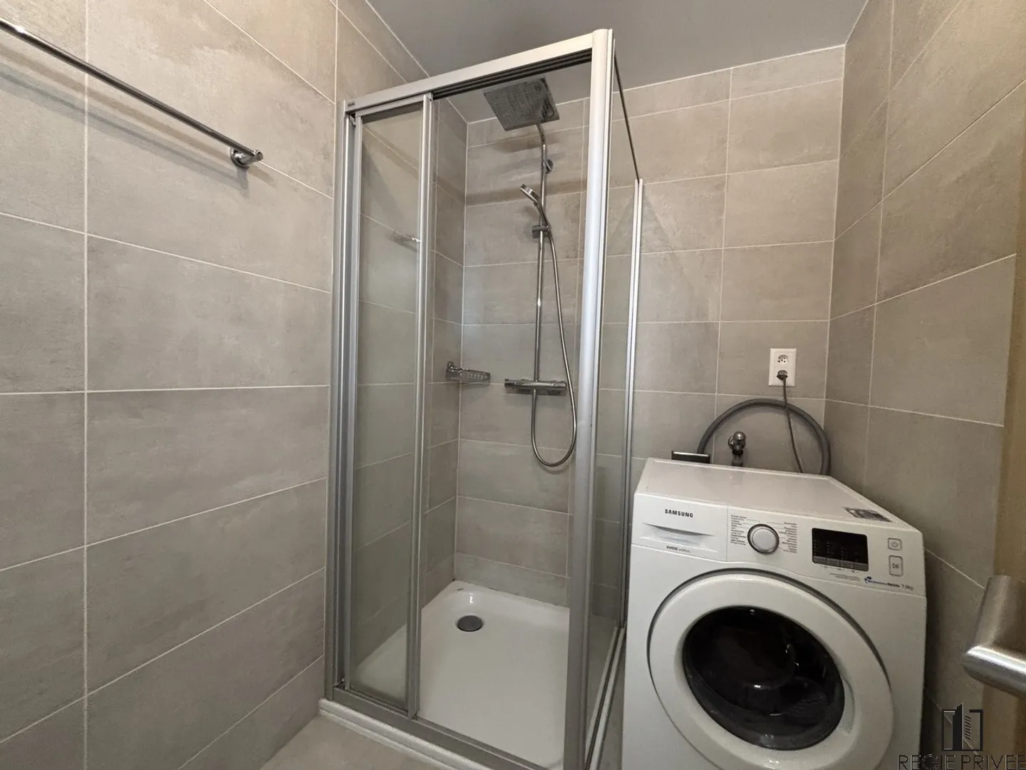 Grande studio con terrazza a Gilly - Foto 5 di 6