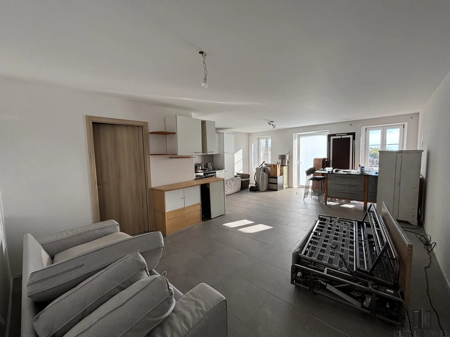 Grande studio con terrazza a Gilly - Foto 2 di 6