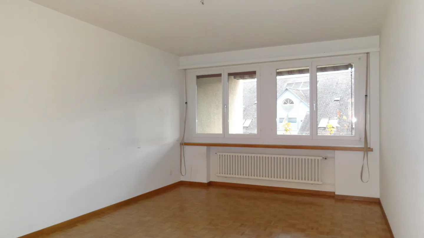 3 Room Apartment in a Quiet Location in Zurich Höngg - Photo 5 of 6