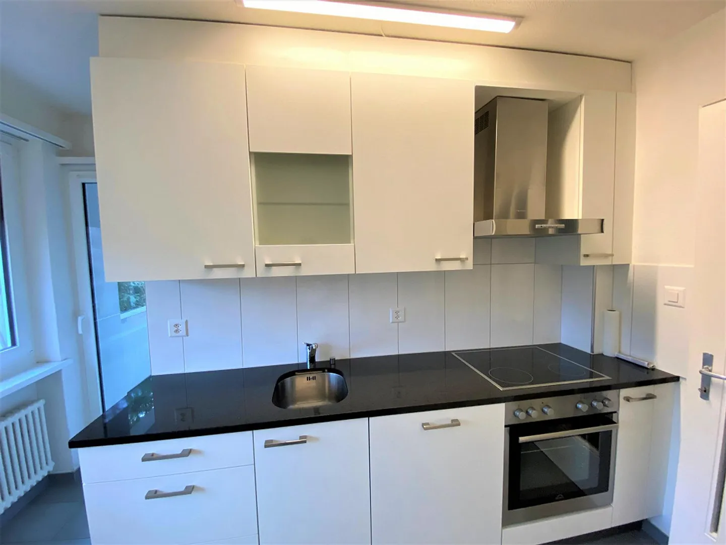 Appartement spacieux et lumineux de 4 pièces à louer près du parc de la ville - Photo 4 sur 15