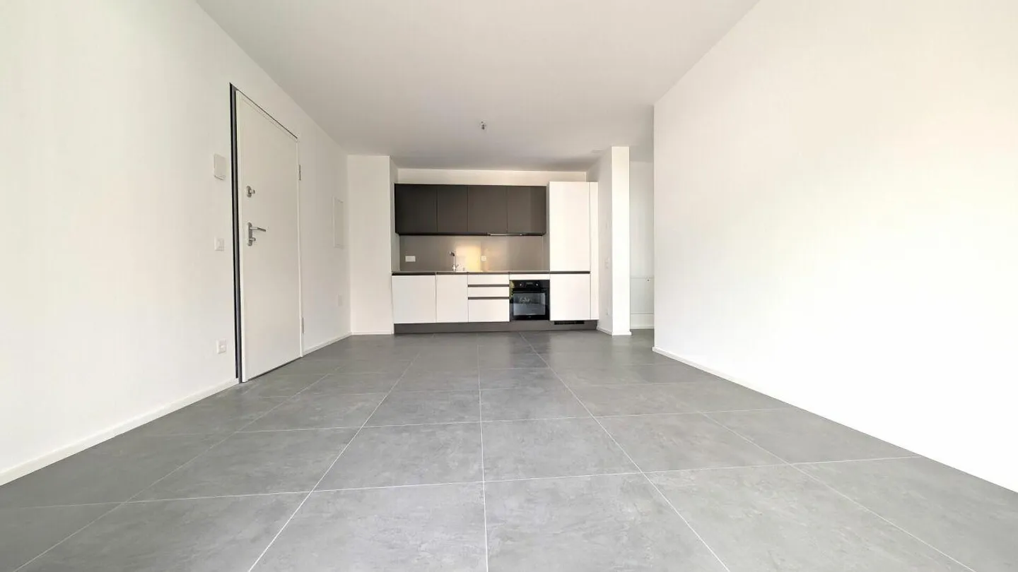 Modern design and living comfort - Photo 2 of 10