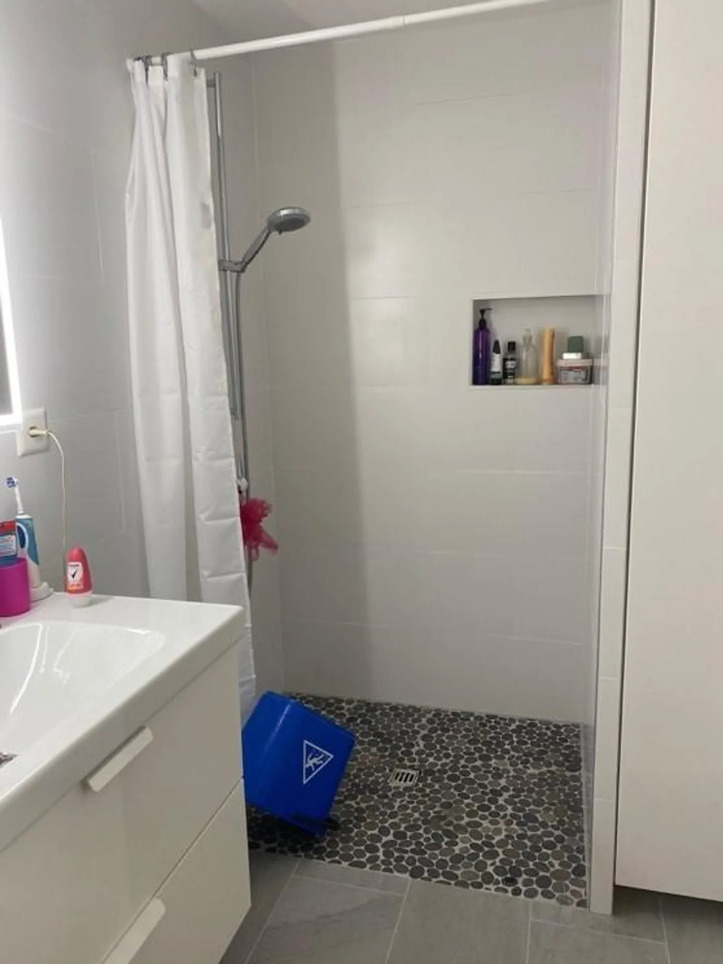 3.5 Room Apartment - Photo 8 of 11