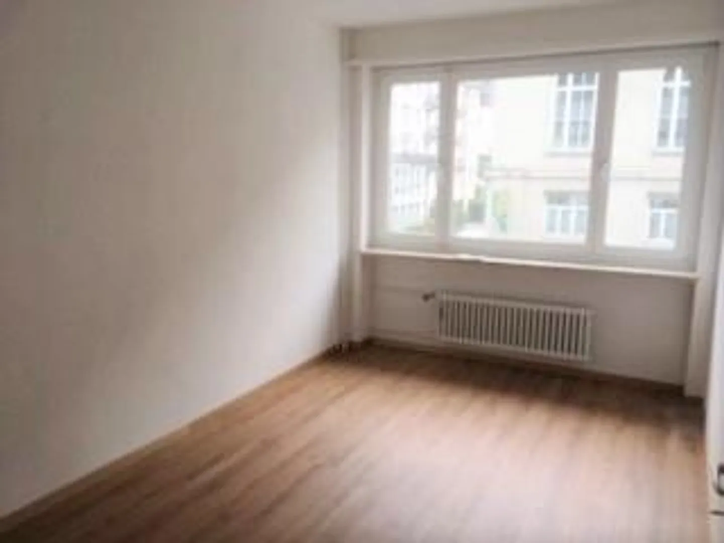 Appartement spacieux et lumineux de 4 pièces à louer près du parc de la ville - Photo 13 sur 15