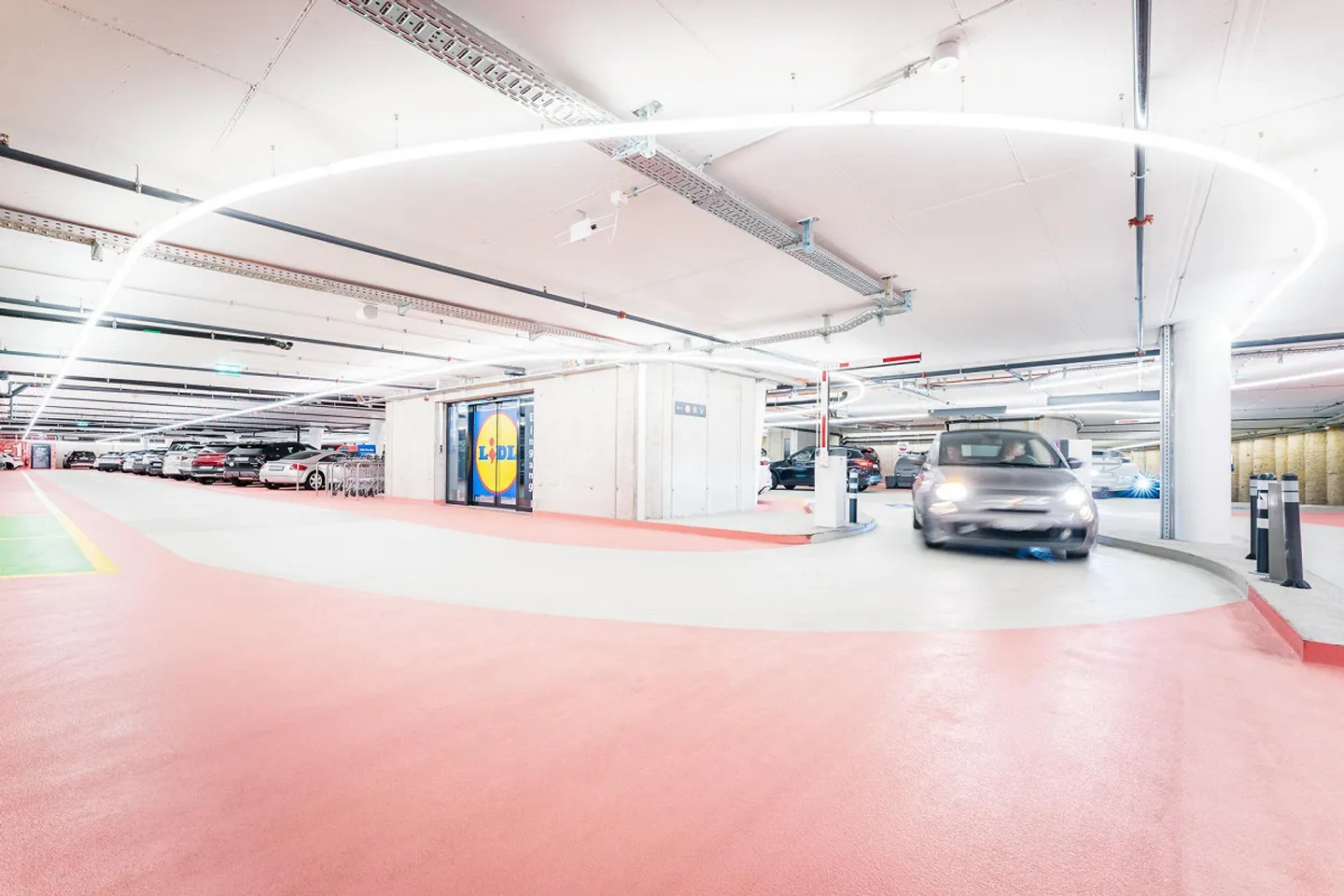 Parcheggio centrale a San Gallo 24/7, posti auto spaziosi, a partire da CHF ... - Foto 2 di 9