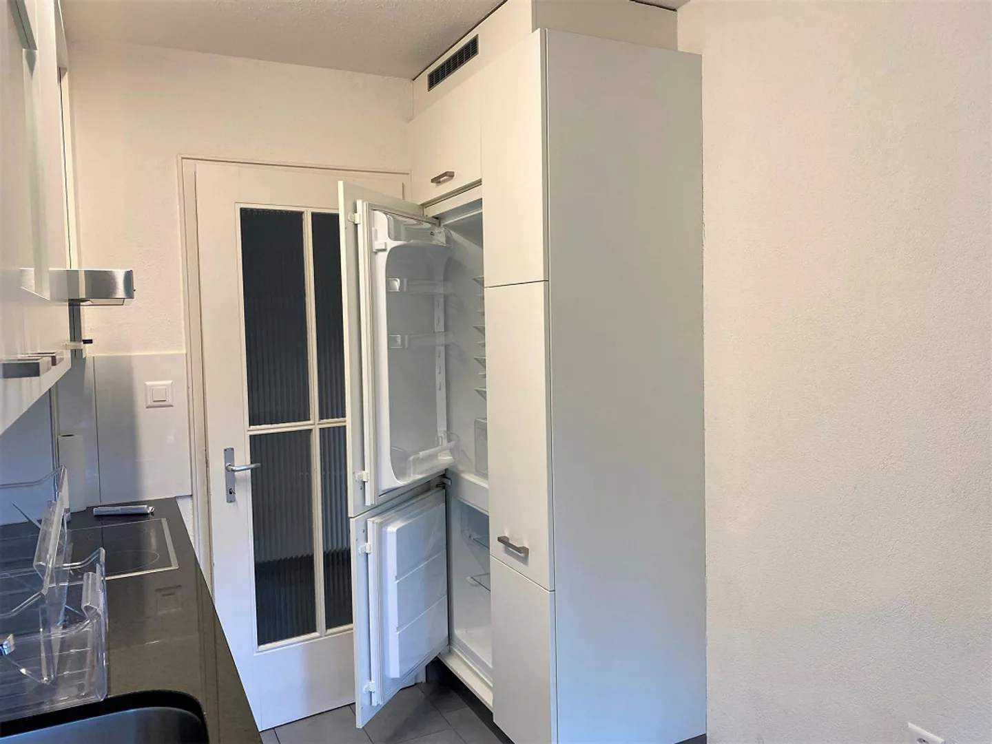 Appartement spacieux et lumineux de 4 pièces à louer près du parc de la ville - Photo 5 sur 15