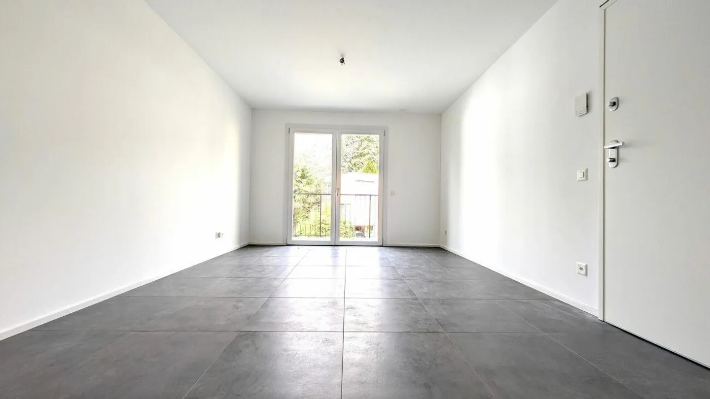 Modern design and living comfort - Photo 3 of 10