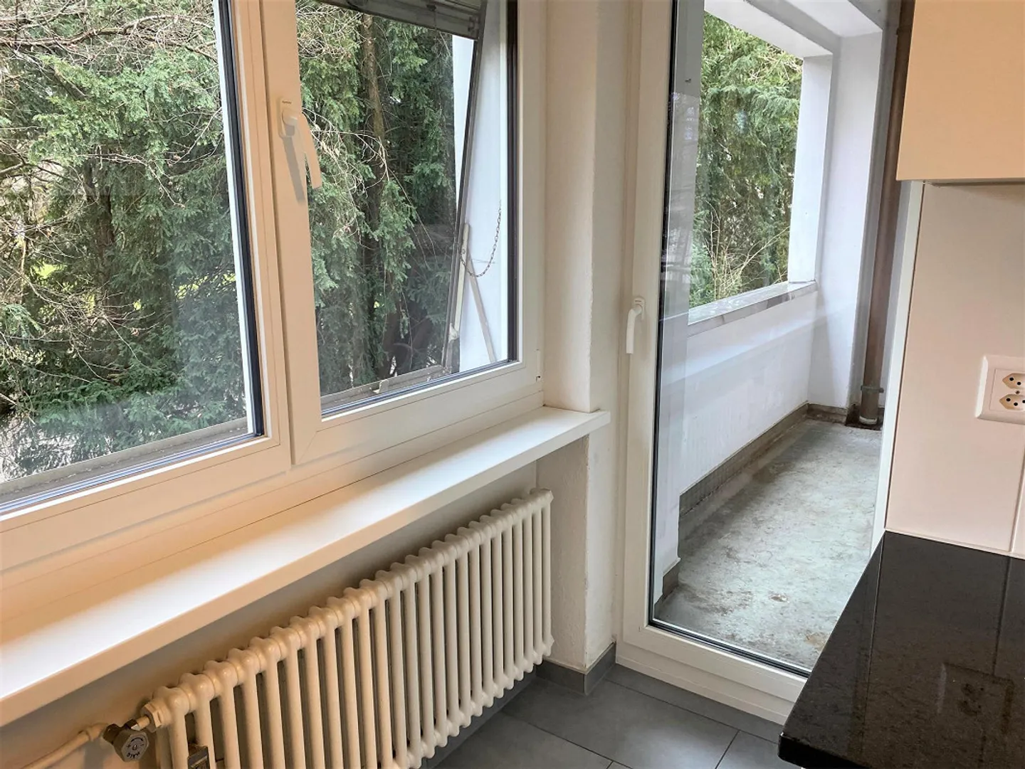 Appartement spacieux et lumineux de 4 pièces à louer près du parc de la ville - Photo 7 sur 15