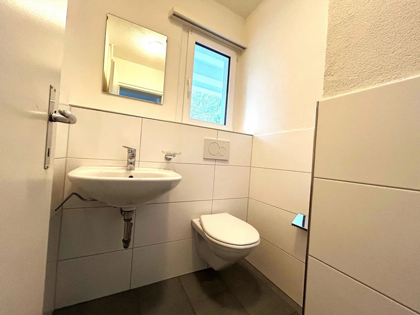 Appartement spacieux et lumineux de 4 pièces à louer près du parc de la ville - Photo 10 sur 15