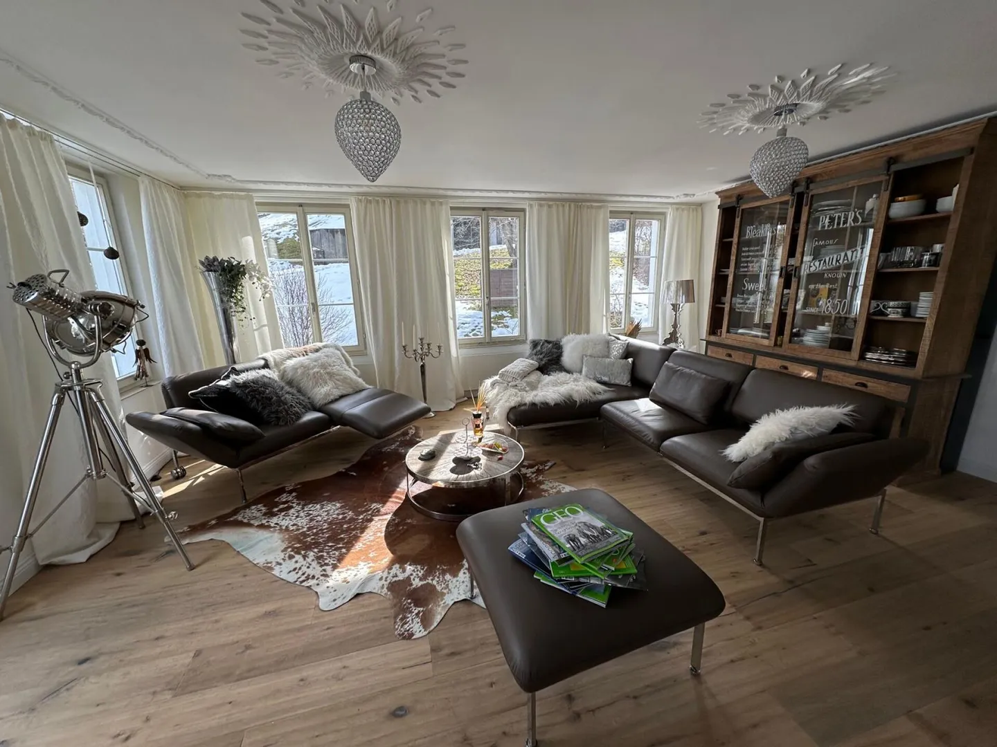 Large house with a separate apartment for sale - Photo 2 of 9