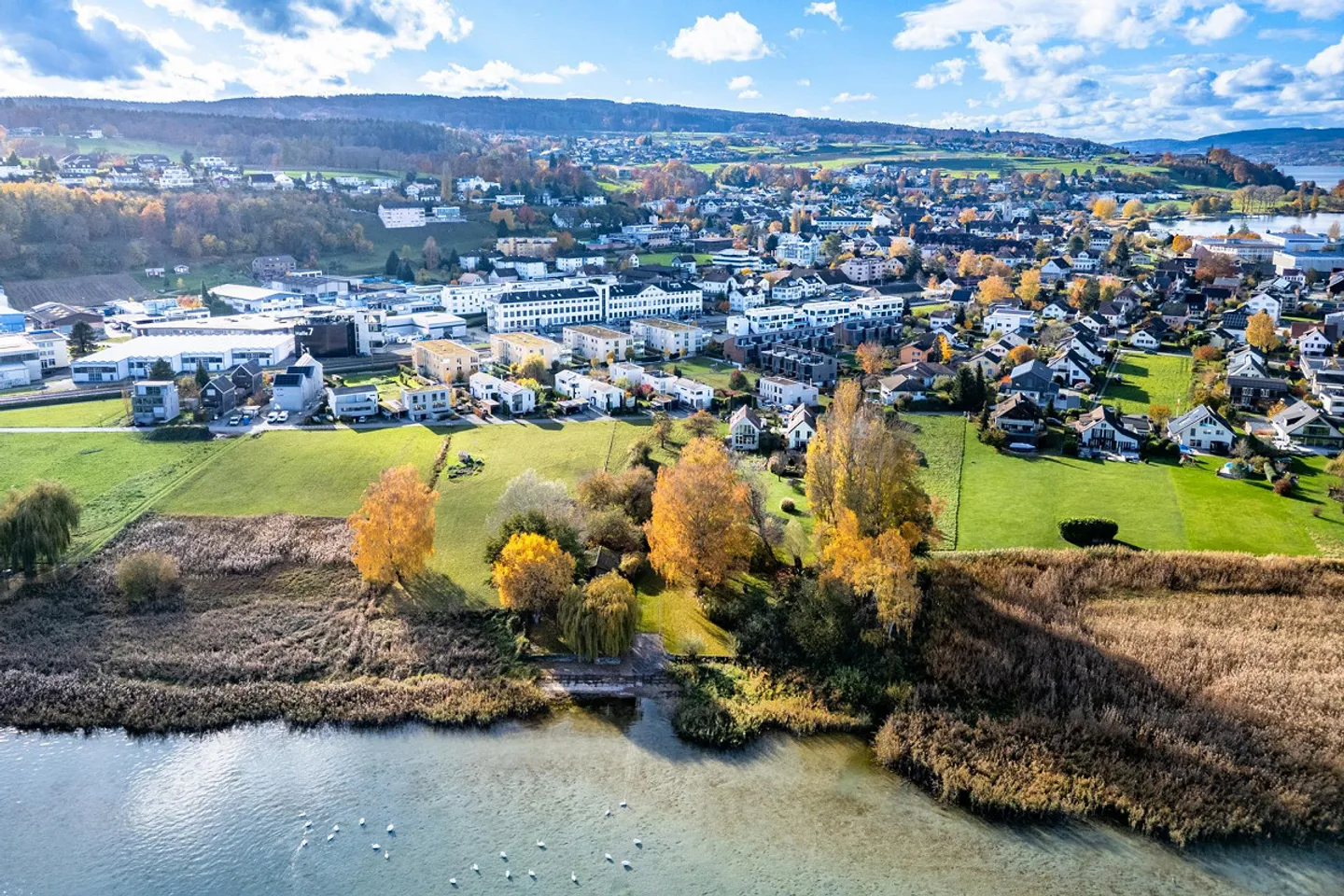 Attraktives Einfamilienhaus in unmittelbarer Seenähe - Foto 18 von 19