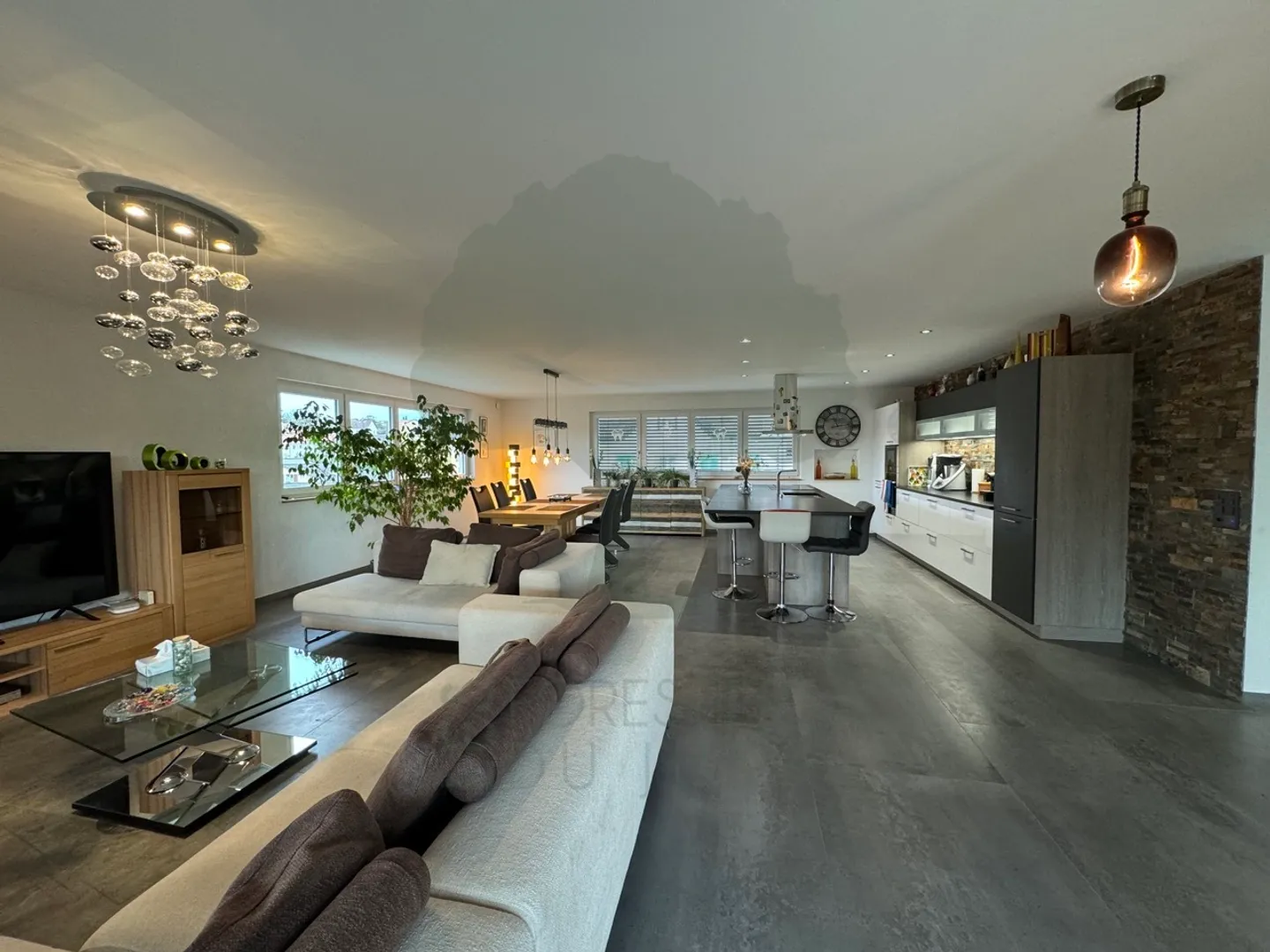 Appartamento 4.5 stanze - Foto 1 di 13