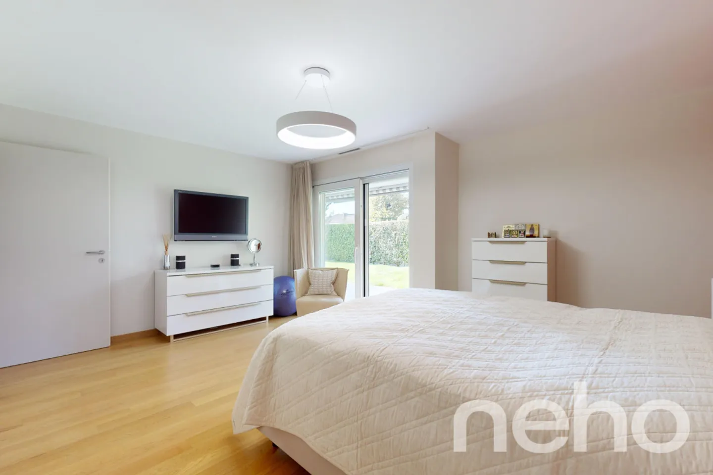 Außergewöhnliches Objekt in Pully - Gartenwohnung von 165 m² - Foto 10 von 13