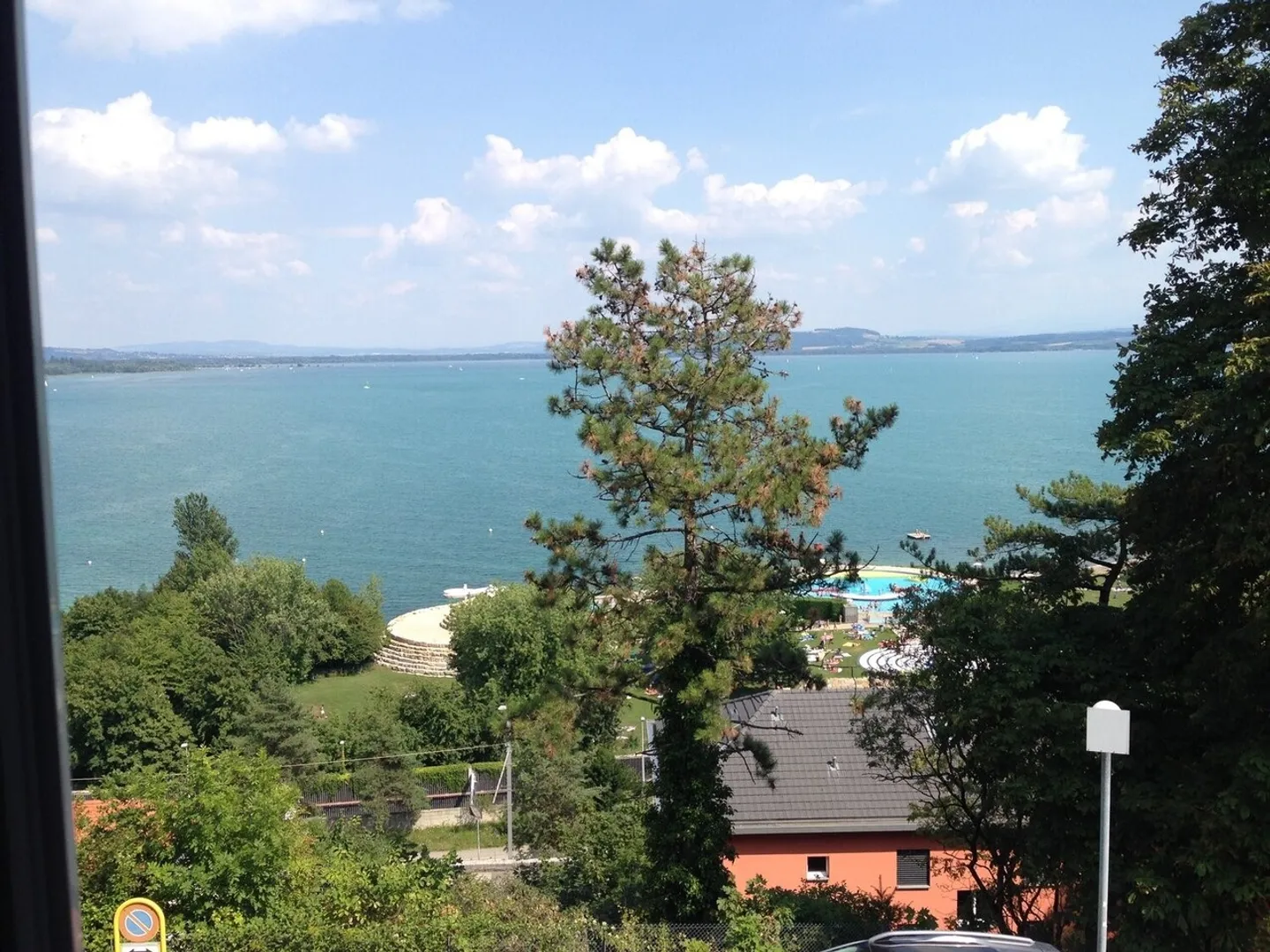 Charmante Wohnung mit Seeblick - Foto 4 von 4