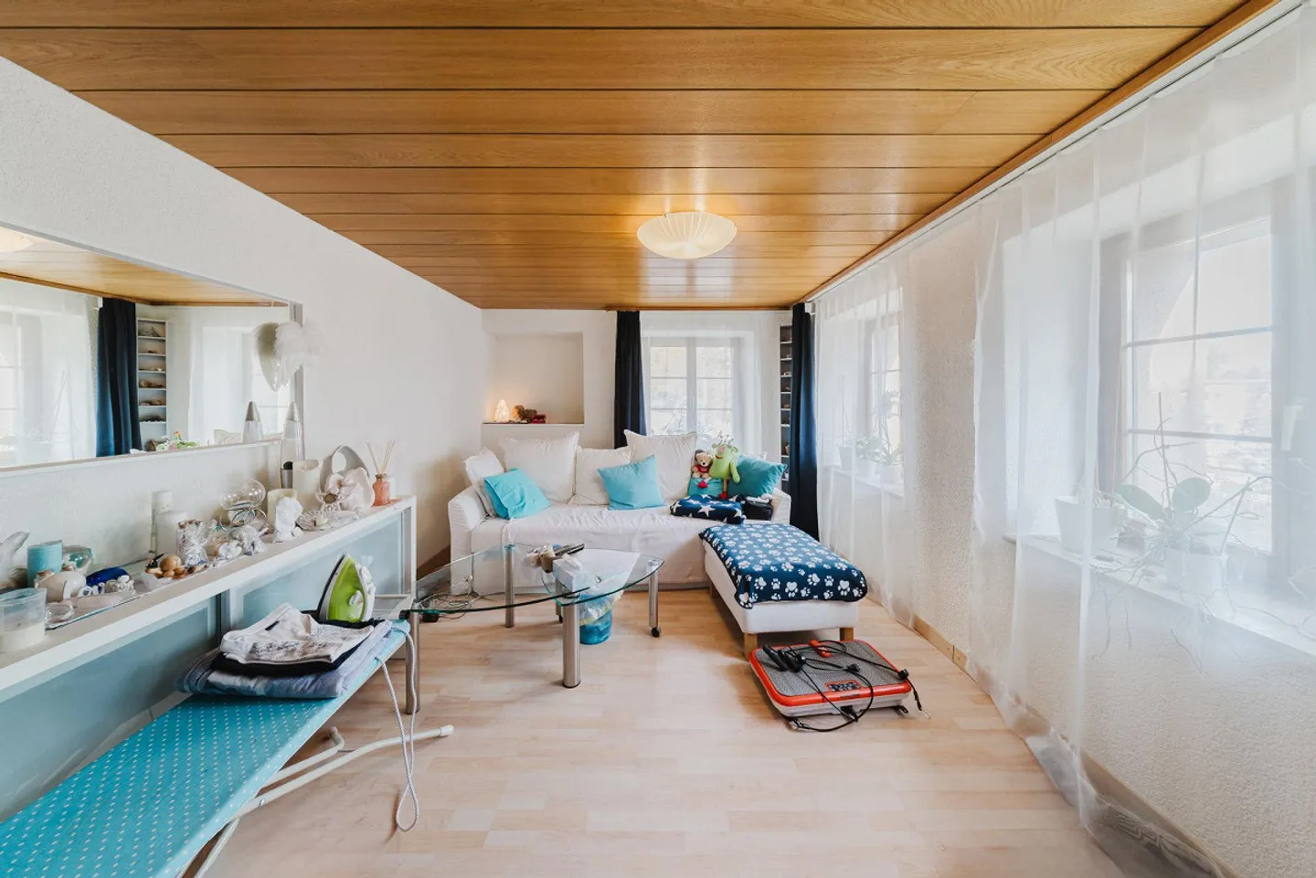 Einfamilienhaus mit Einliegerwohnung zentral in Oberuzwil - Foto 15 von 17