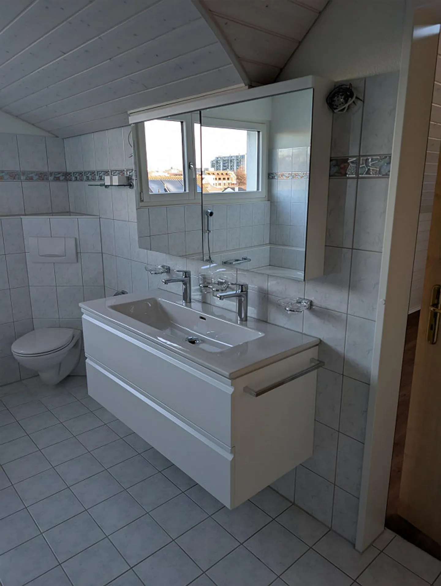 4.5 Maisonette Apartment - Photo 10 of 20