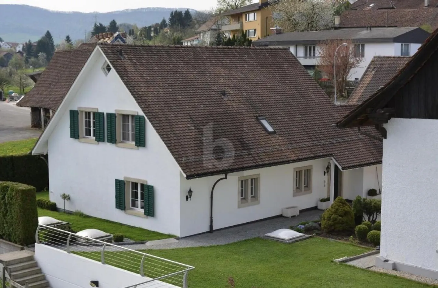 Charmantes Landhaus in Lengnau - Foto 1 von 6