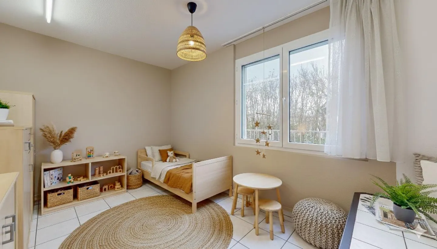 Detached and Well-Maintained - 5.5 Room Single-Family House - Photo 5 of 9