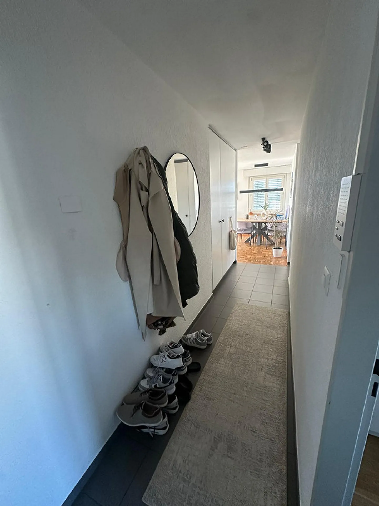 Accogliente appartamento di 3,5 stanze con balcone in posizione tranquilla - Foto 4 di 8