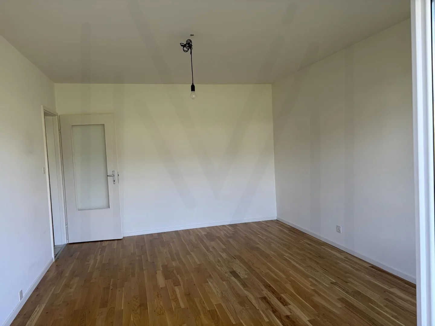 Charming 3.5 Room Apartment - Photo 6 of 12