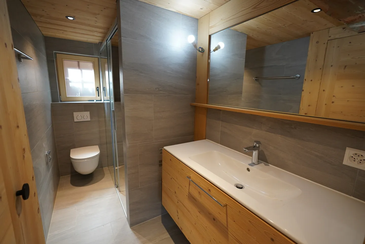 Charming Apartment for Rent in Mase - Photo 8 of 11