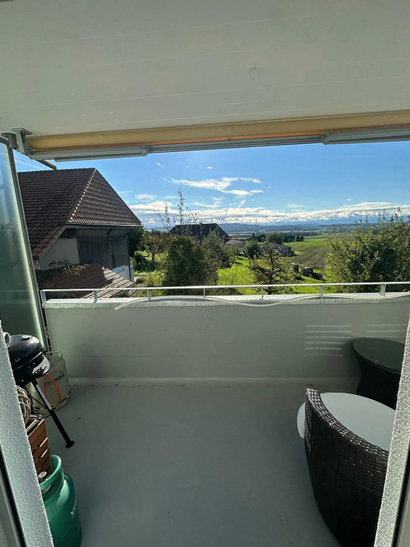 Accogliente appartamento di 3,5 stanze con balcone in posizione tranquilla - Foto 8 di 8