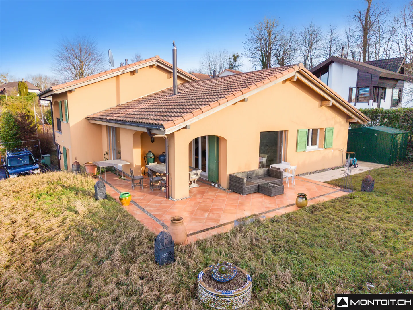 Stunning Villa with Lake View - Photo 2 of 7