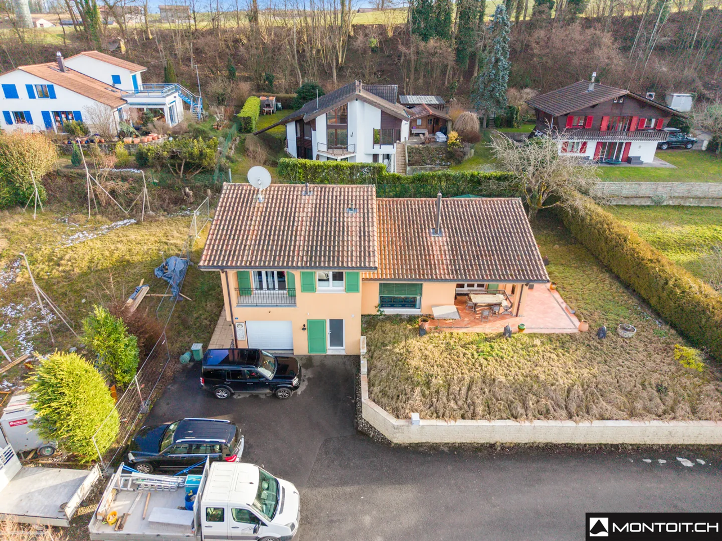 Stunning Villa with Lake View - Photo 3 of 7