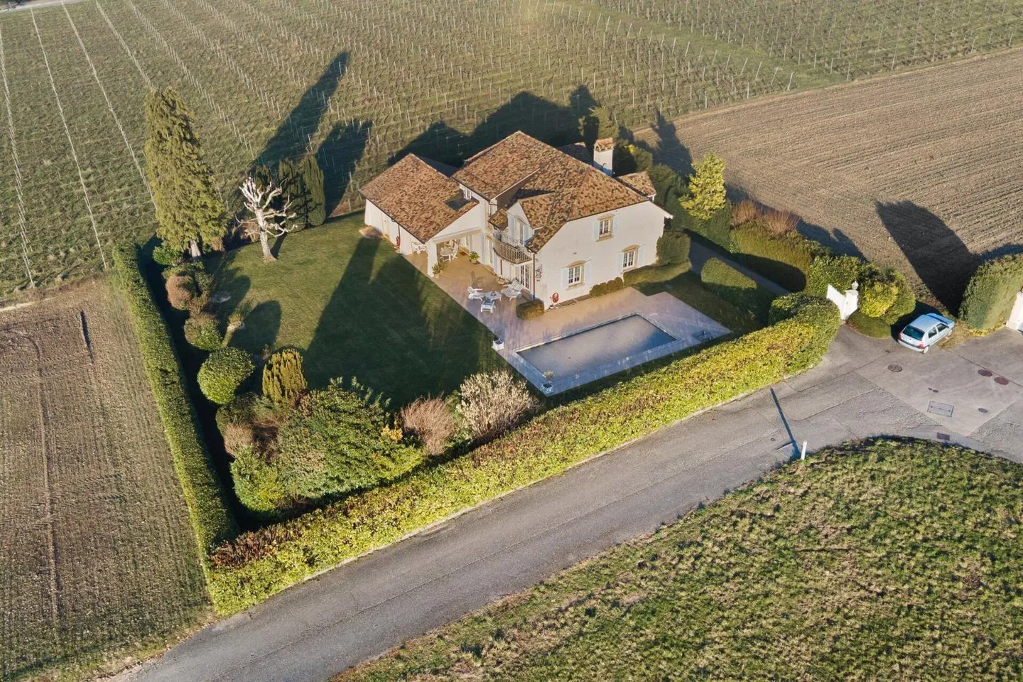 Villa au bord du lac à Corsier - Photo 3 sur 13