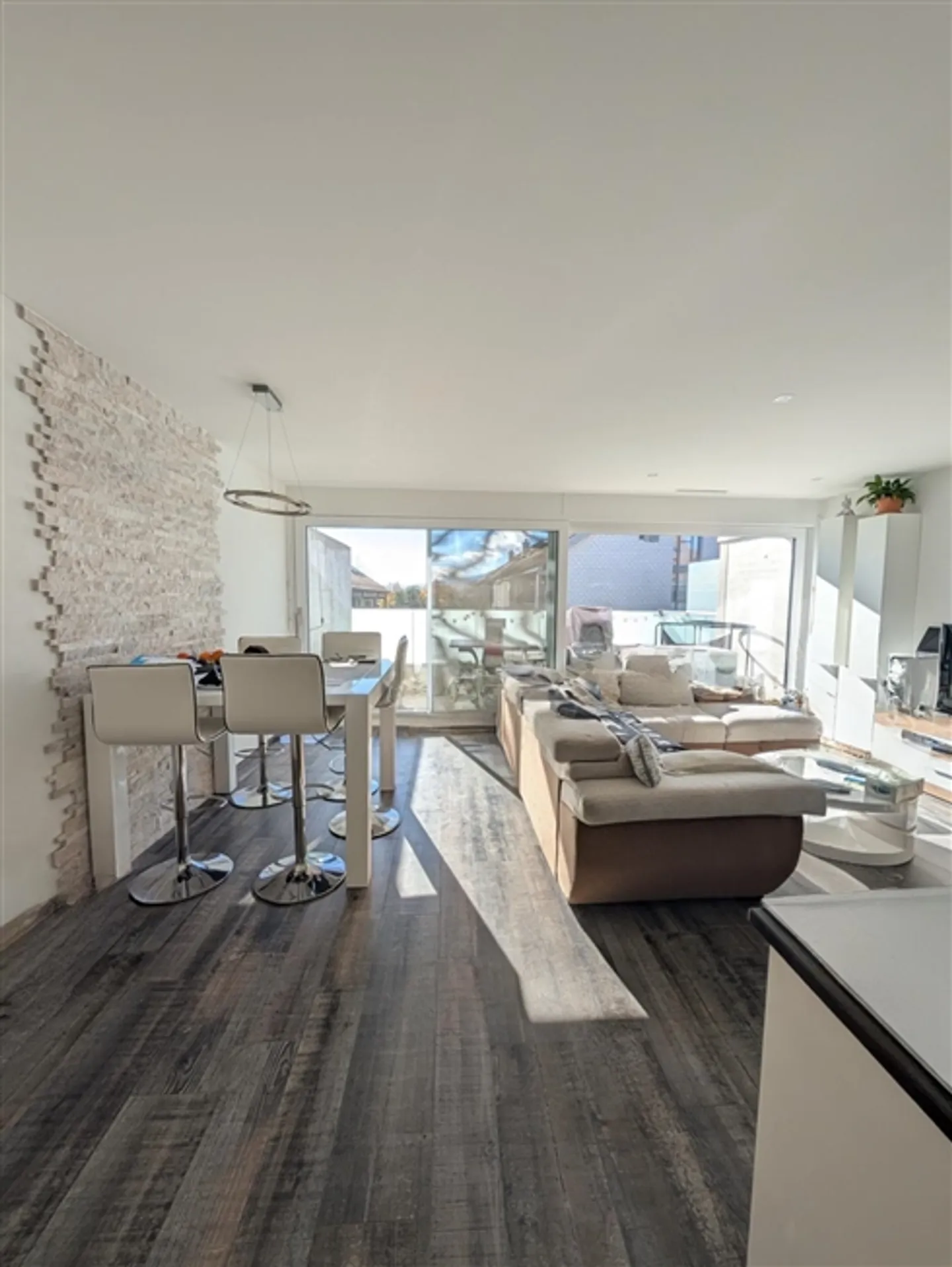 Magnifique maisonette de 4,5 pièces à Genolier - Photo 3 sur 9