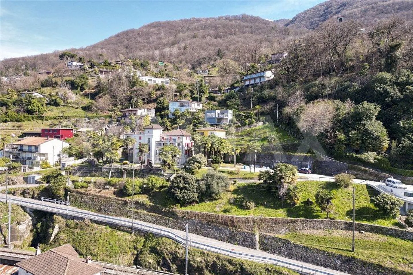 Terrain constructible avec projet - Photo 10 sur 13