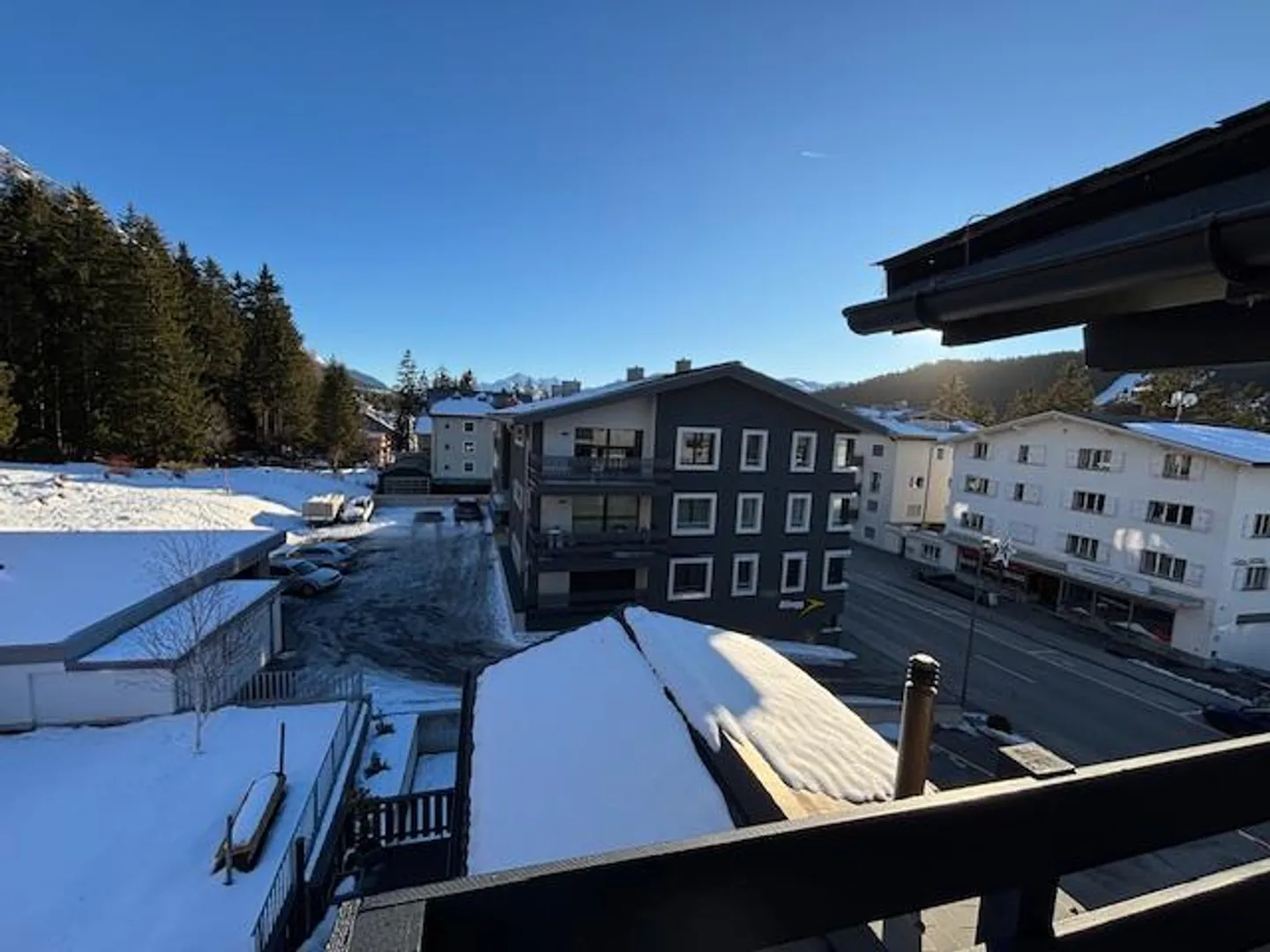 À louer à partir du 1er avril 2026 : appartement penthouse 2,5 pièces calme et élégant - Photo 10 sur 13