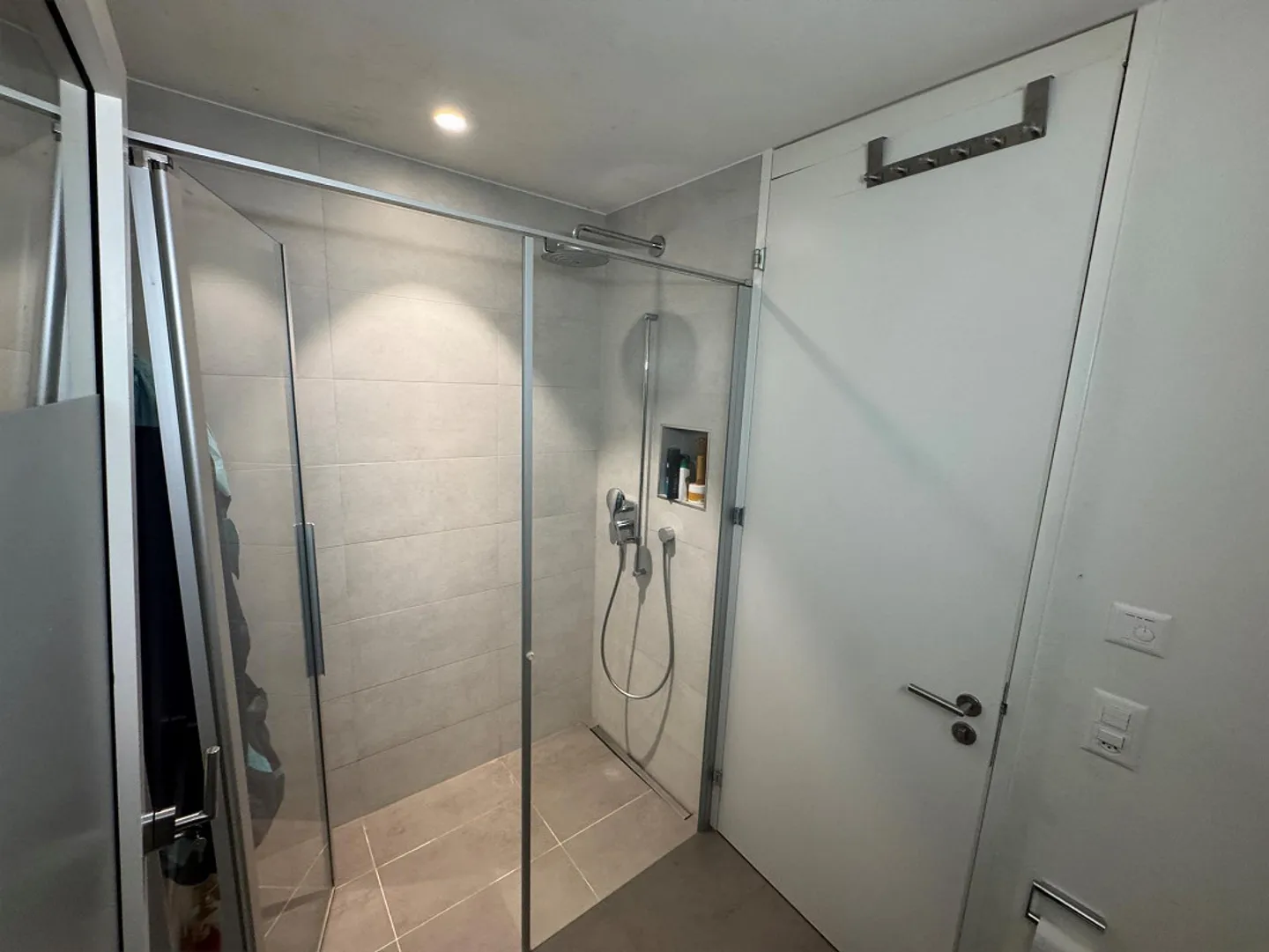 Appartamento giardino moderno in una proprietà attraente - Foto 2 di 6