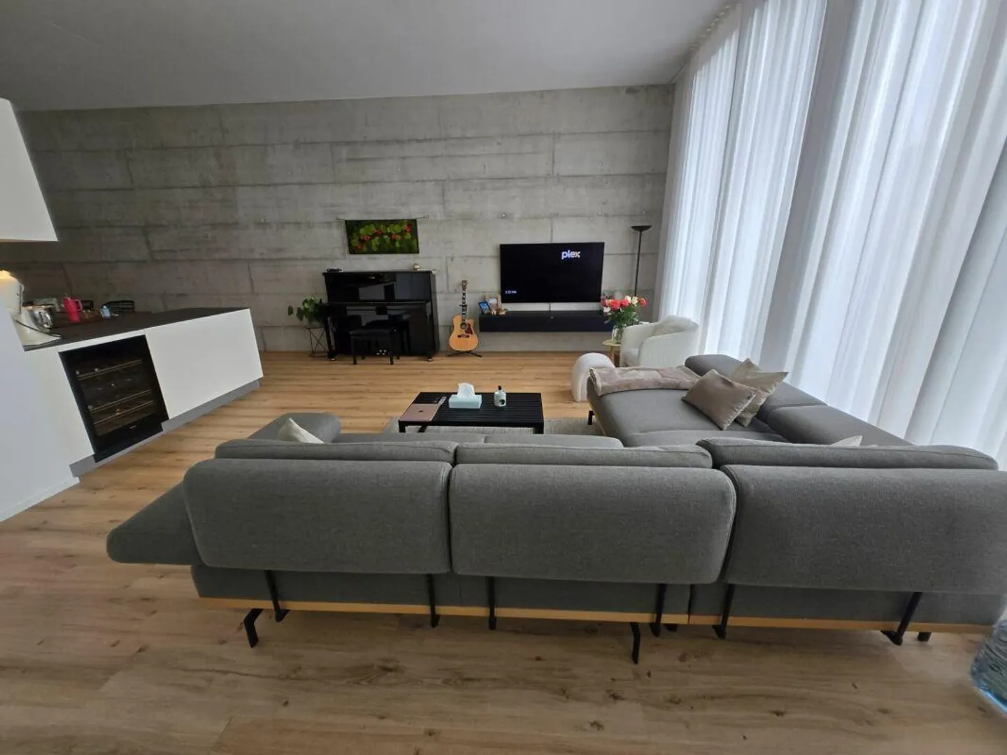 Spacious & Modern 3½ Room Loft - Photo 3 of 12