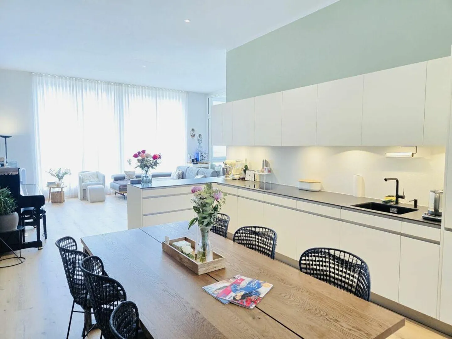 Spacious & Modern 3½ Room Loft - Photo 5 of 12