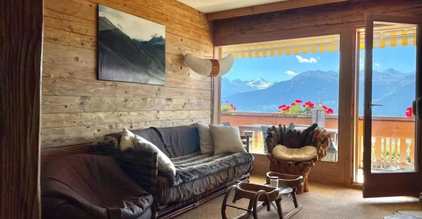 Exclusivité - Magnifique appartement avec vue panoramique - Photo 3 of 11
