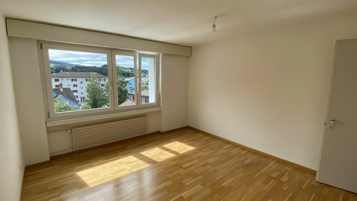 Appartamento di 4,5 stanze vicino al centro - Foto 8 di 12